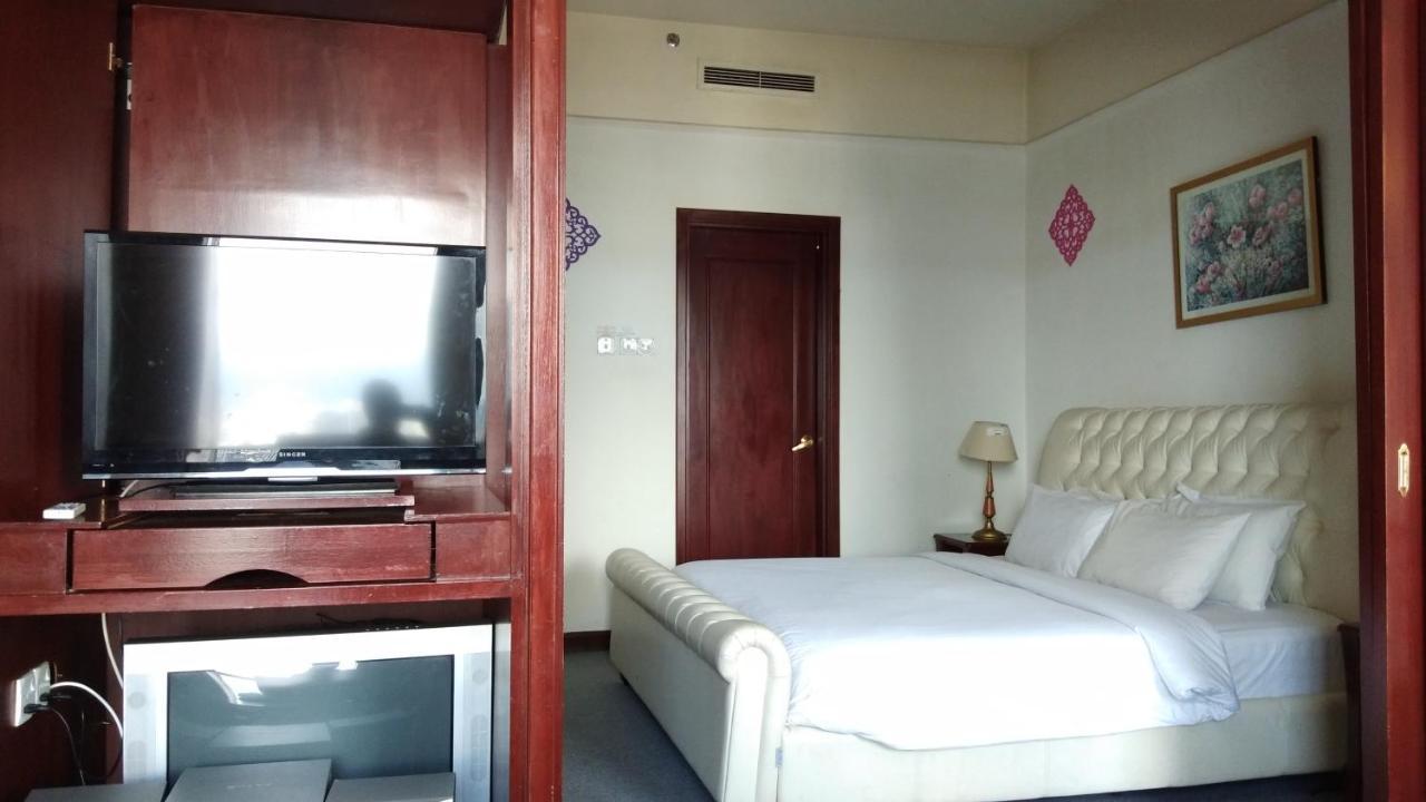 Times Square Service Apartment At Куала-Лумпур Экстерьер фото