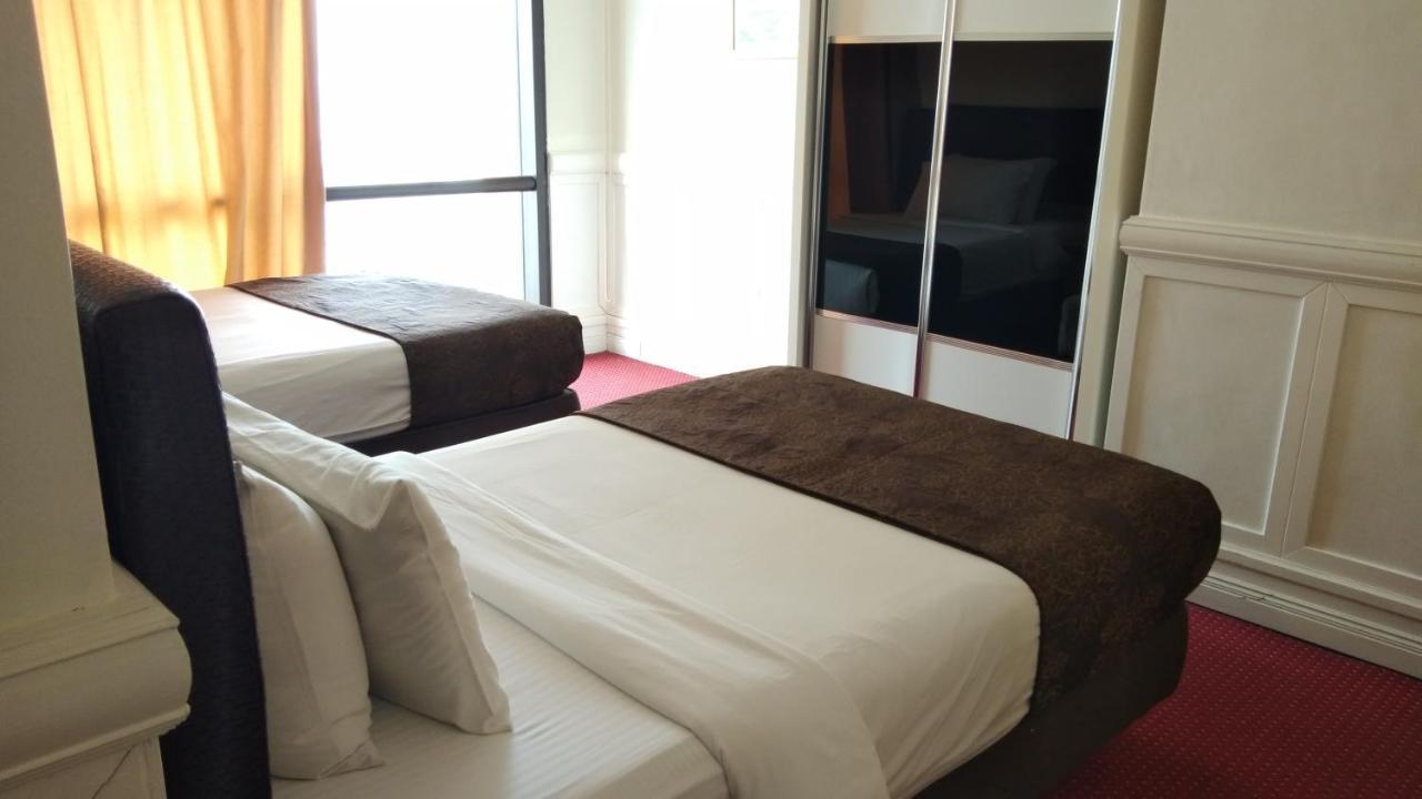 Times Square Service Apartment At Куала-Лумпур Экстерьер фото