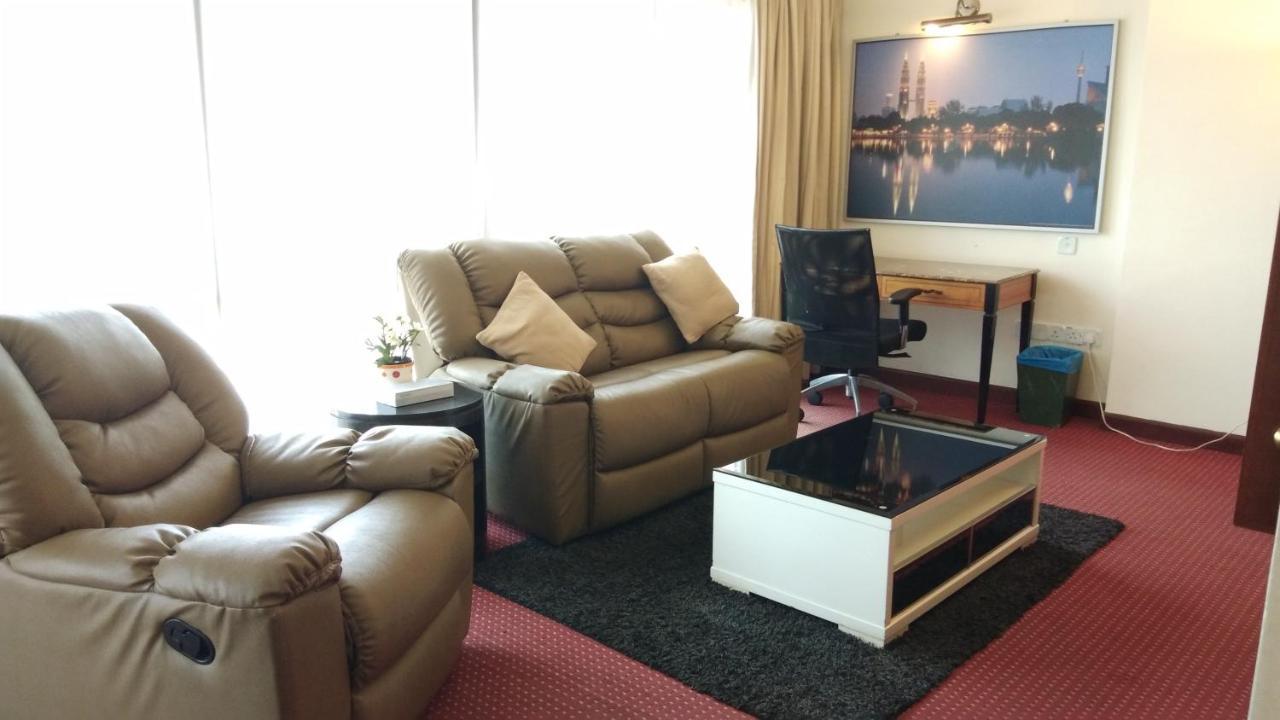 Times Square Service Apartment At Куала-Лумпур Экстерьер фото