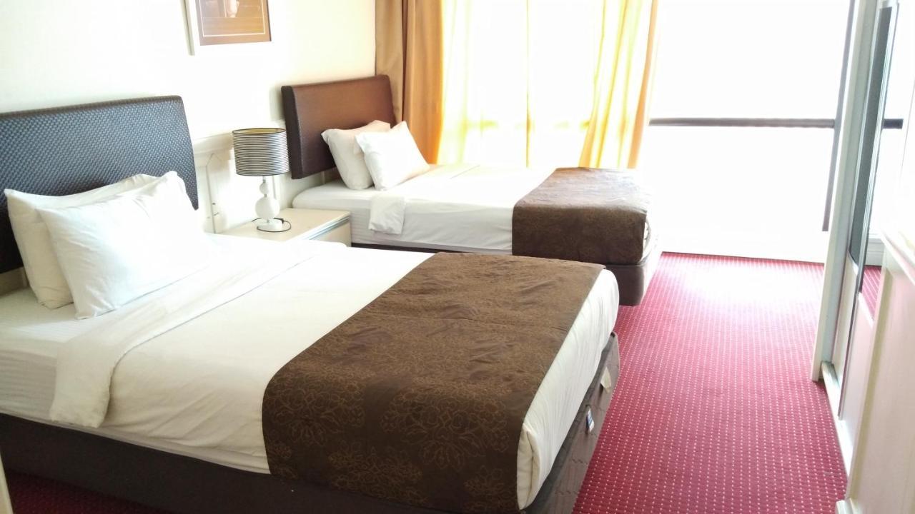 Times Square Service Apartment At Куала-Лумпур Экстерьер фото